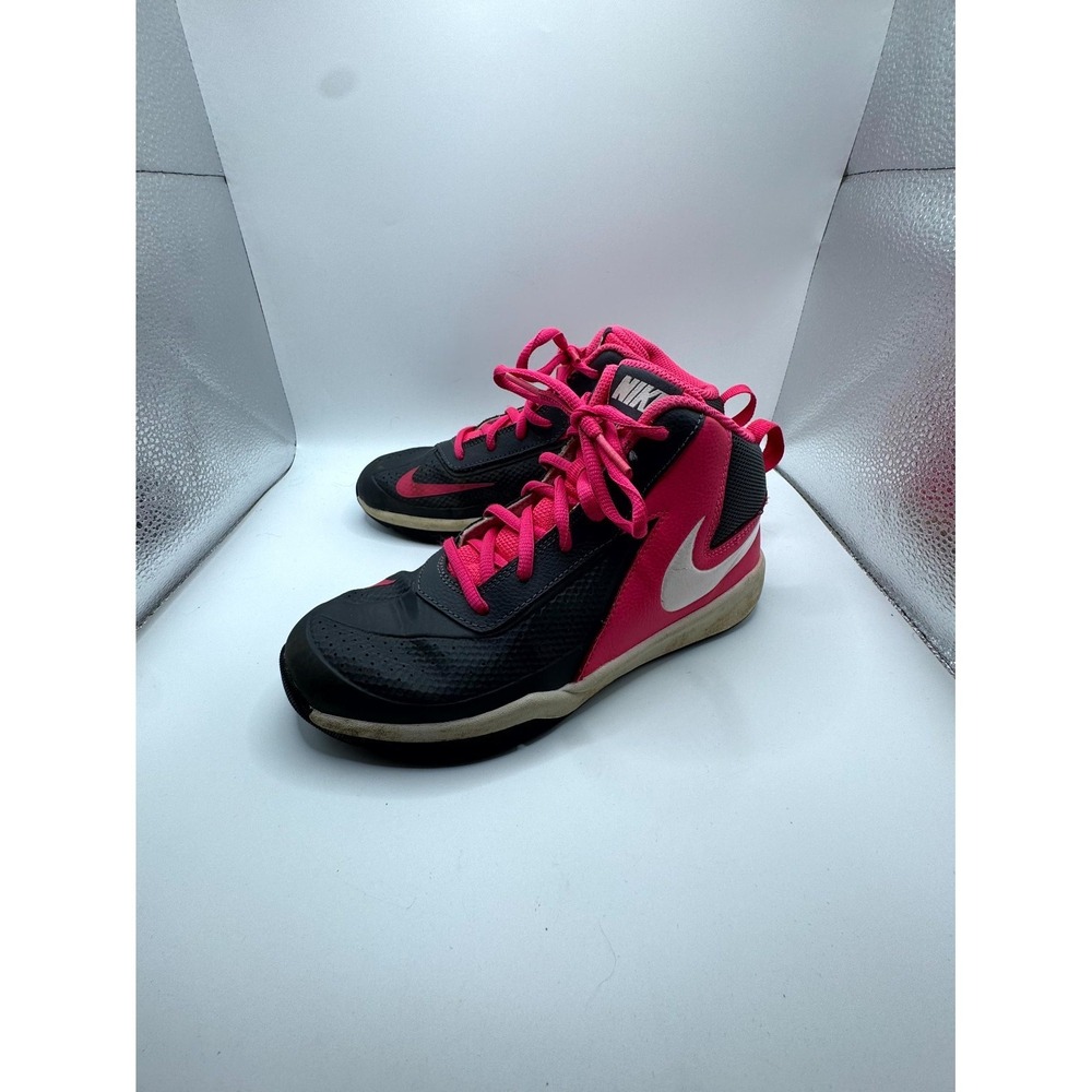 Nike Team Hustle D7 747999-006 Girl 3 Sneaker Dark Grayโ Hyper Pink Basketball